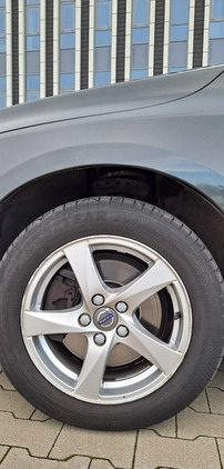 Volvo V60 cena 44900 przebieg: 207000, rok produkcji 2017 z Poznań małe 172